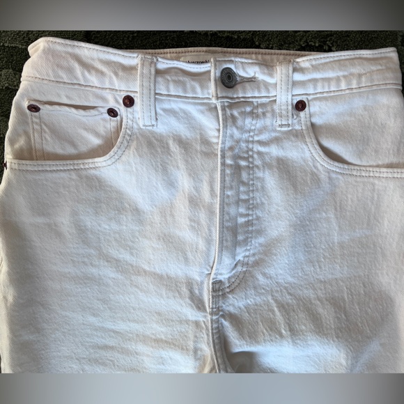 A&F Ultra High Rise Ankle Straight Jean in White, Ecru - Picture 9 of 11